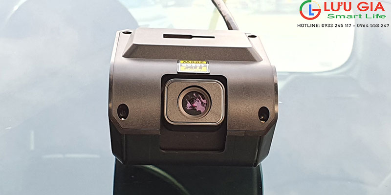 camera-giam-sat-xe-khach-2-kenh-tich-hop-navicom-d20-2